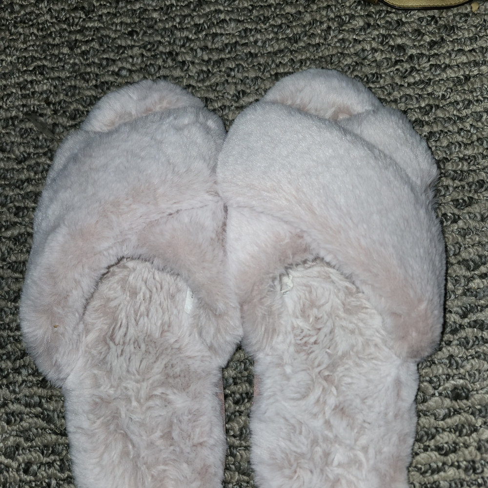 Cozy Pink Faux Fur Slippers